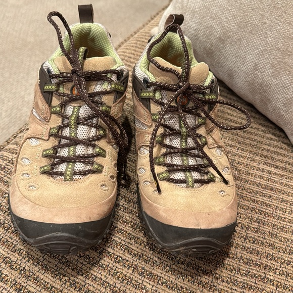 MERRELL Chameleon Ventilator - Picture 3 of 6